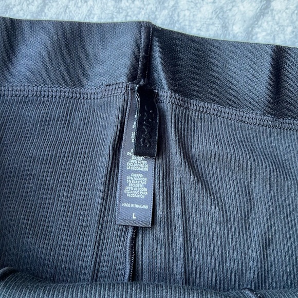 SKIMS Cotton Rib Boxer - Picture 8 of 10